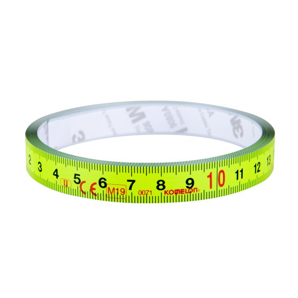 KOMELON 13mm x 2M STICK AND MEASURE FLAT TAPE (F23) KOMELON 13mm x 2M STICK AND MEASURE FLAT TAPE (F23)